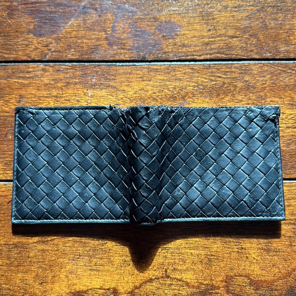 BOTTEGA BIFOLD WALLET MENS - Picture 2 of 12